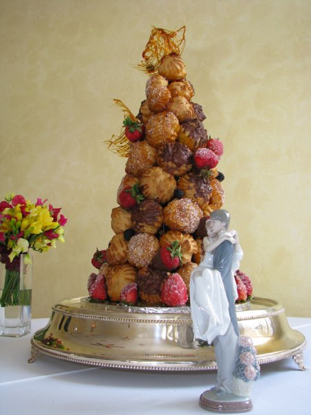Croquembouche